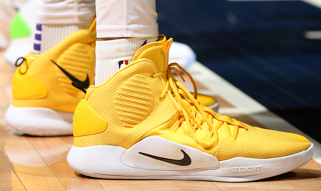 6场贡献9球1助攻，卡扎伊什维利当选中超9／10月最佳球员（6战斩9球+1助，卡扎伊什维利荣膺中超9-10月最佳球员）