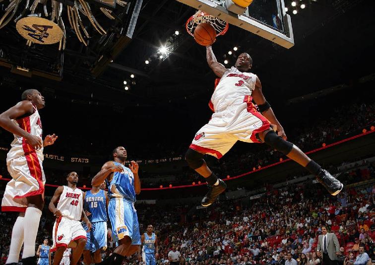 图片报：施洛特贝克目前情况良好，有望在对阵曼城时首发出场（图片报：施洛特贝克状态良好，或将战曼城首发）