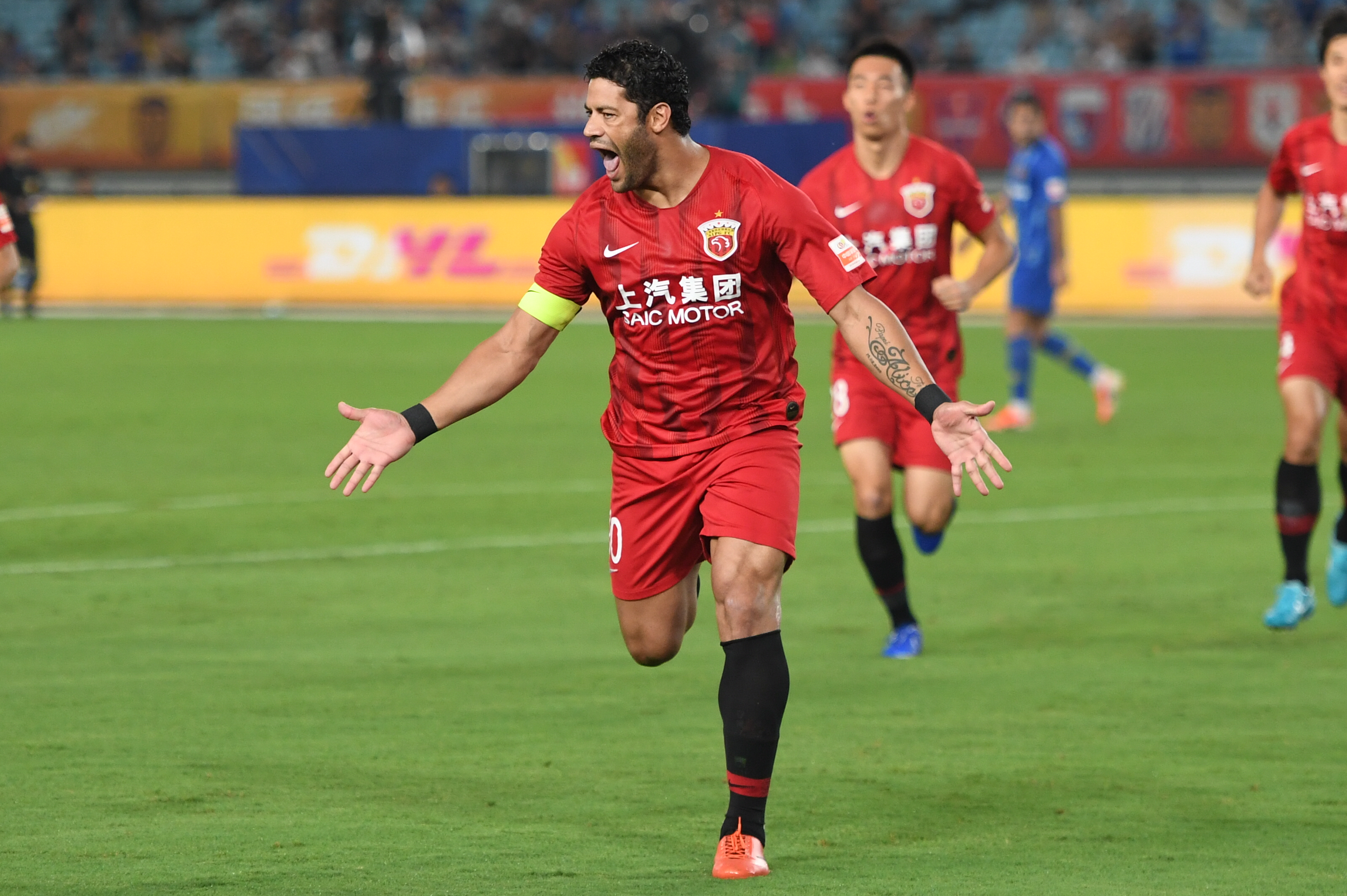 球队在比赛最后一刻完成绝杀（球队压哨绝杀定胜负）