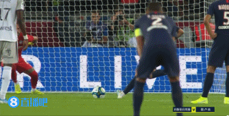 里昂15岁潜力中锋泽科维奇：崇拜哈兰德和DV9的左脚射手（里昂15岁中锋新星泽科维奇：左脚杀手，偶像哈兰德与DV9）