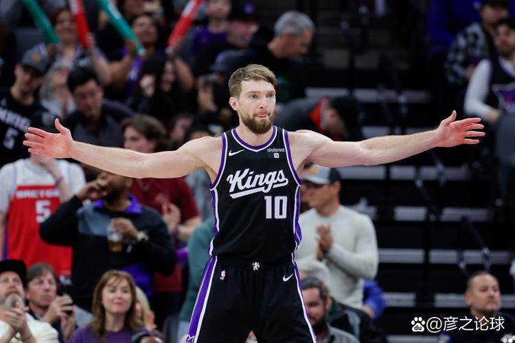 塔图姆：我不是会缺席比赛的人，只要队医允许我甚至能打野球（塔图姆：只要队医放行，我就不缺阵，野球也照打）