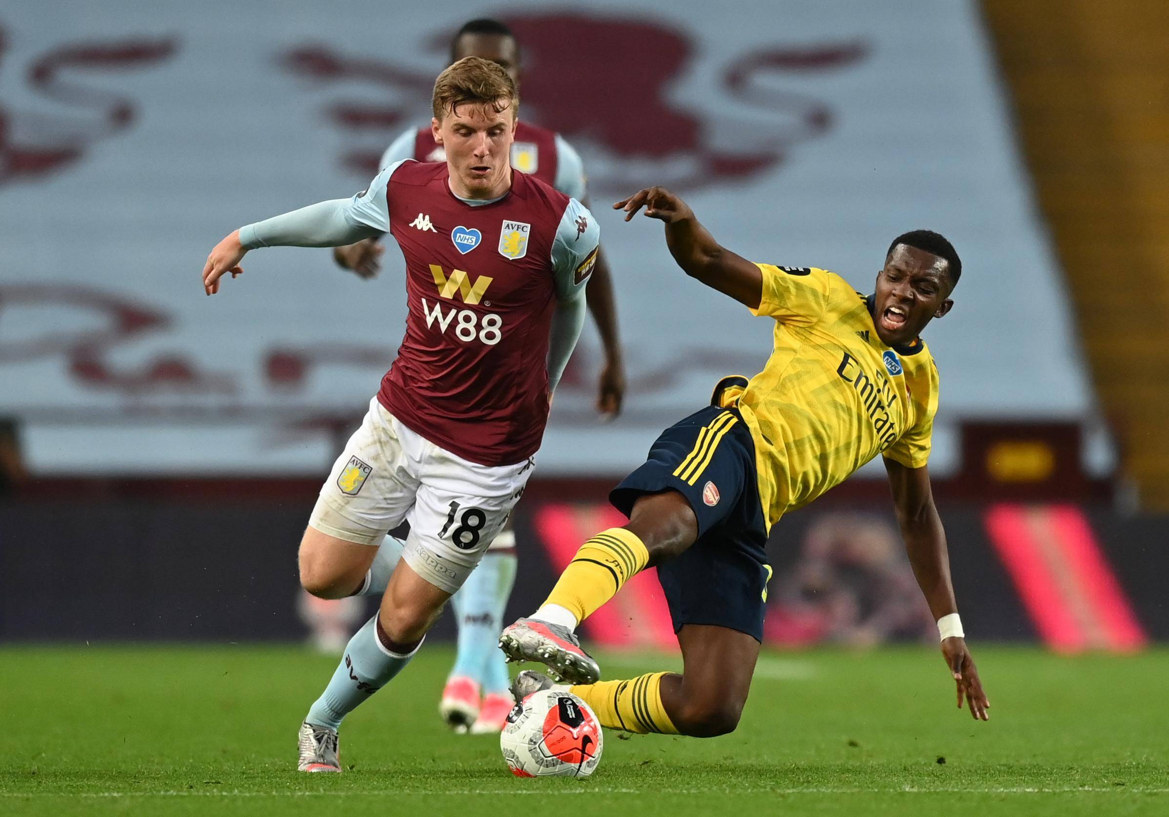 张庆鹏：里勒肘子将带伤出战（张庆鹏透露：里勒肘部有伤仍将出战）