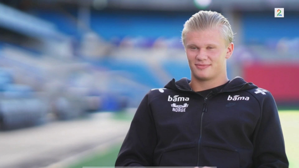 表现不错！穆卡萨：很享受我的主场首秀，我展示了曼城青训的实力（表现抢眼！穆卡萨：尽兴完成主场处子秀，展现了曼城青训实力）