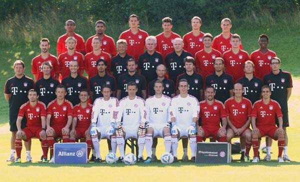 第二节发力！西亚卡姆半场11中5，得到12分7板2助2断（西亚卡姆次节爆发：半场11投5中，拿下12分7板2助2断）