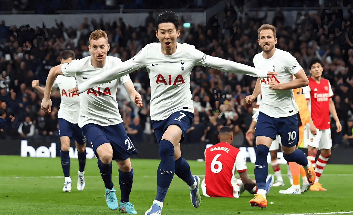 14轮不胜！佛罗伦萨客场1-3遭萨索洛逆转，沃尔帕托传射（苦吞14轮不胜！佛罗伦萨客场1-3被萨索洛翻盘，沃尔帕托一传一射）