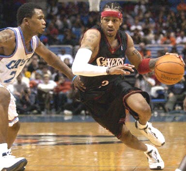 劳塔罗国米生涯欧冠62次出场并列队史第二，仅次于萨内蒂（劳塔罗欧冠为国米出场62次，追平队史第二，仅逊萨内蒂）