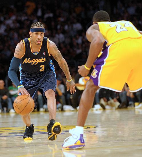 费尔斯高效得分展现个人实力（费尔斯高效得分尽显个人实力）