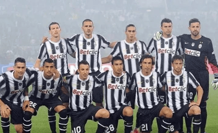 多点开花！快船54.5%三分命中率狂飙20记三分（全员开火！快船三分命中率54.5%，轰进20记三分球）