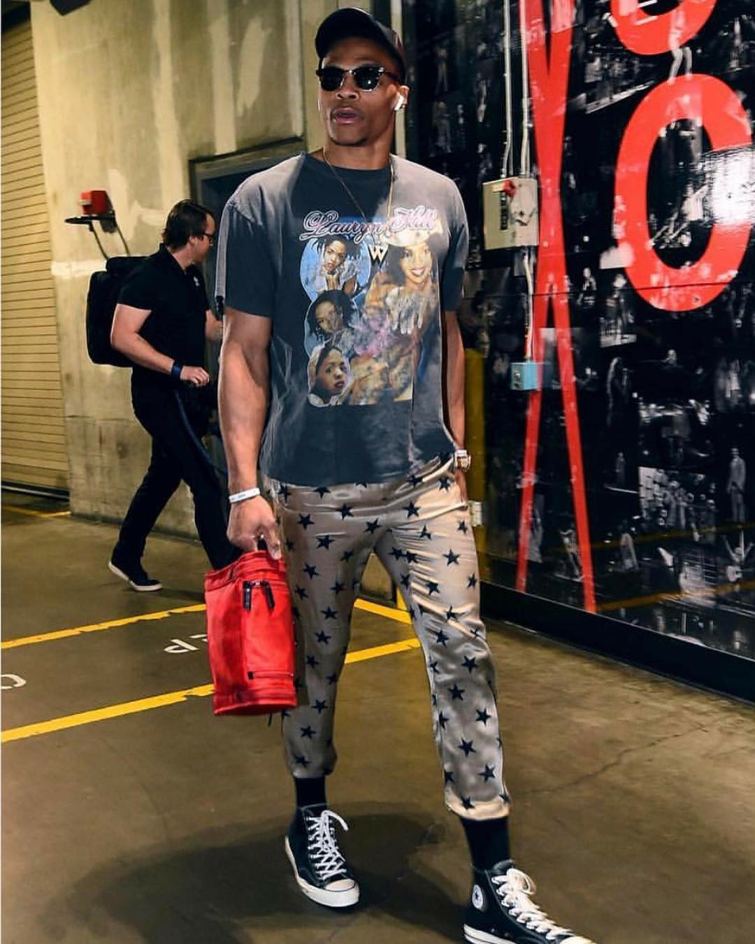 拉齐奥2-0卡利亚里，伊萨克森建功，扎卡尼锁定比分（拉齐奥2-0击败卡利亚里：伊萨克森先开纪录，扎卡尼锁定胜局）