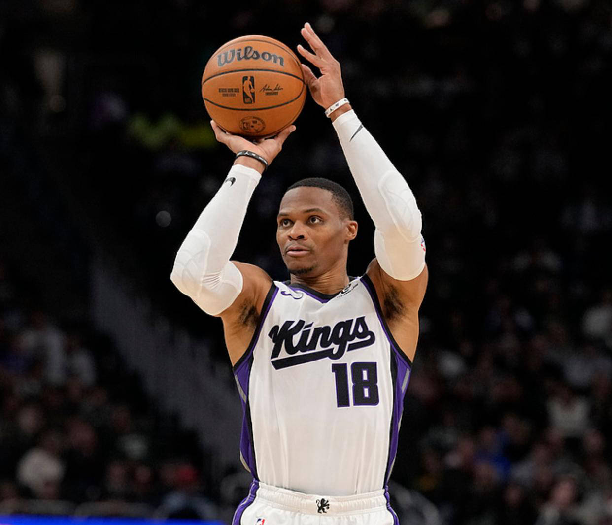 每体：德科在伦敦与多名经纪人会面，目的是了解市场动向（每体：德科赴伦敦约谈多位经纪人，旨在摸清转会市场风向）