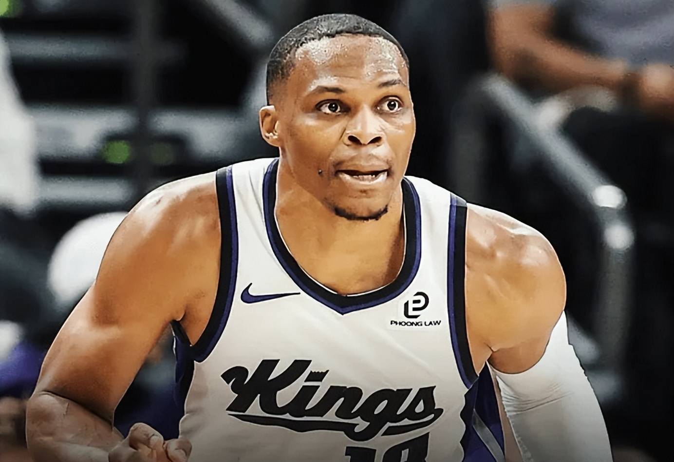 发布仅4个小时后，梅西造访诺坎普社媒动态点赞已突破1000万（发布4小时，梅西造访诺坎普动态点赞突破千万）