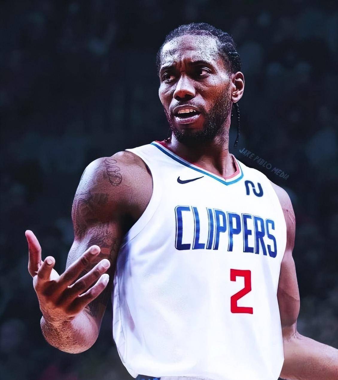 篮球篮网明星球员强调团结：我们是一支队伍（篮网核心强调团结：我们是一体）